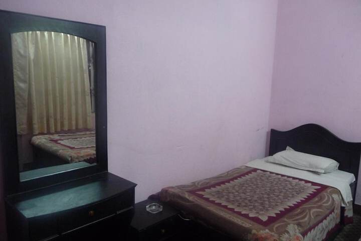Room 28 of 59