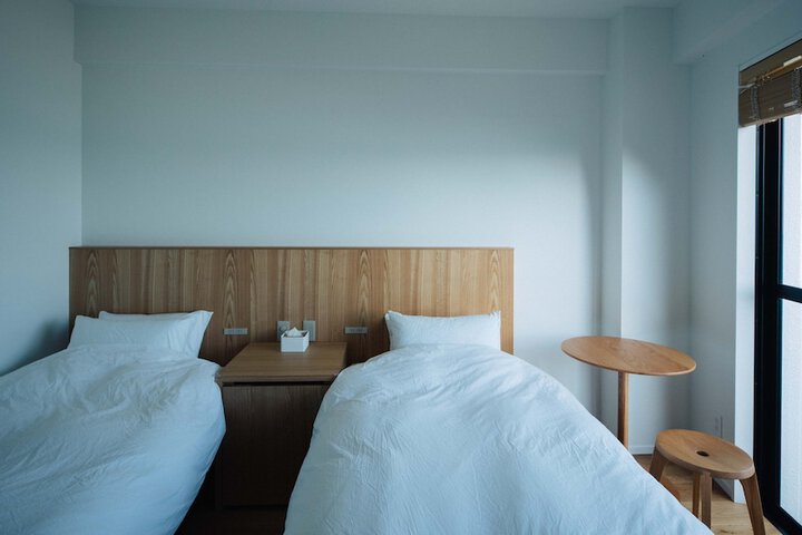 Room 3 of 42