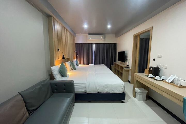 Room 11 of 101