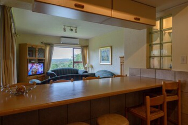Room 5 of 12