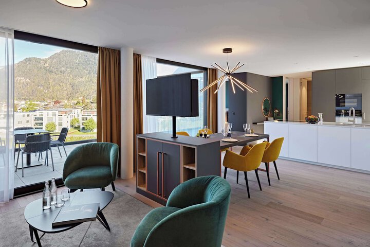 Room 30 of 50