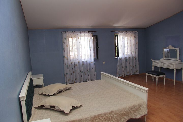Room 21 of 36