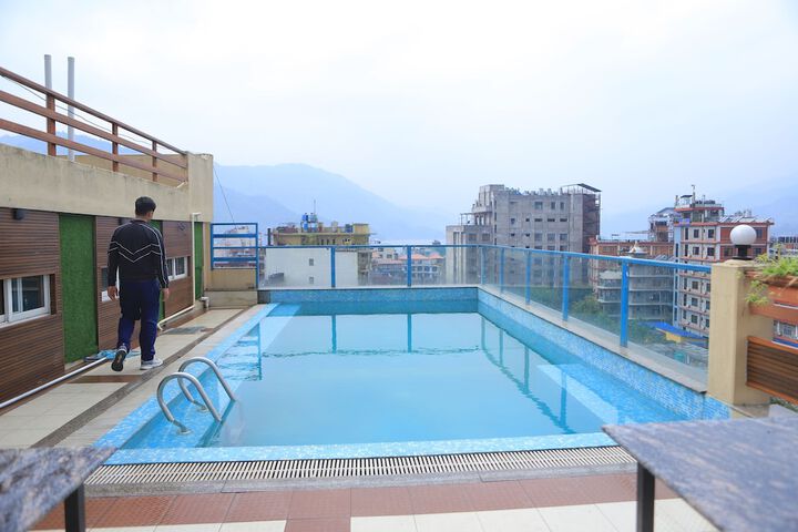 Pool 38 of 48
