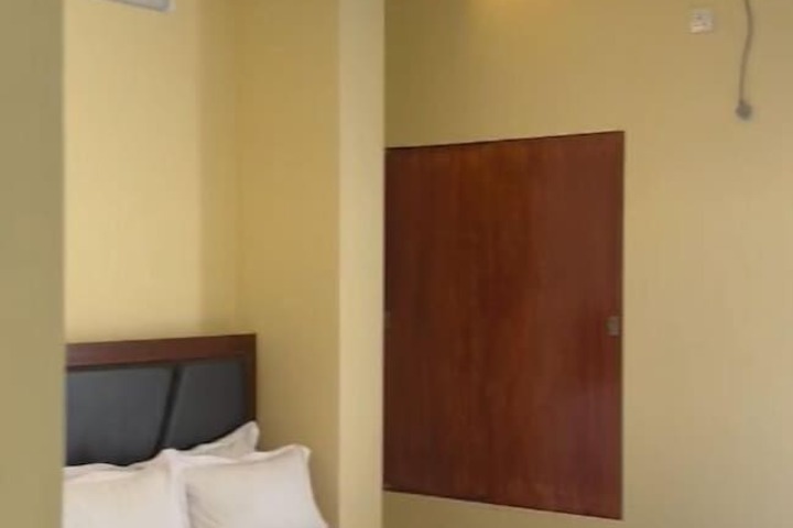 Room 17 of 82
