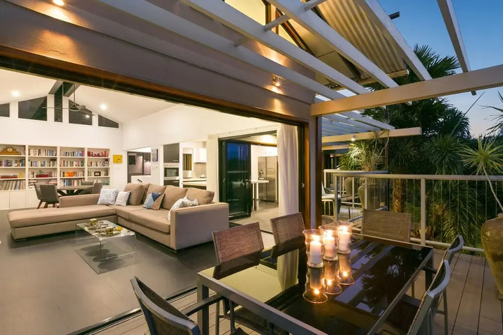 Terrace/Patio 8 of 17