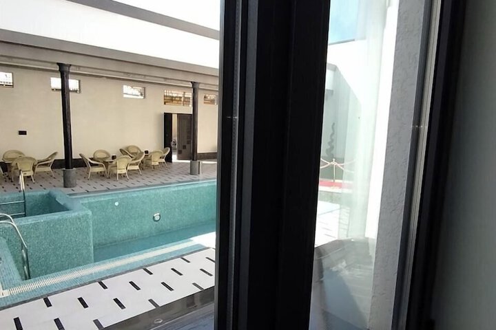 Room 21 of 49