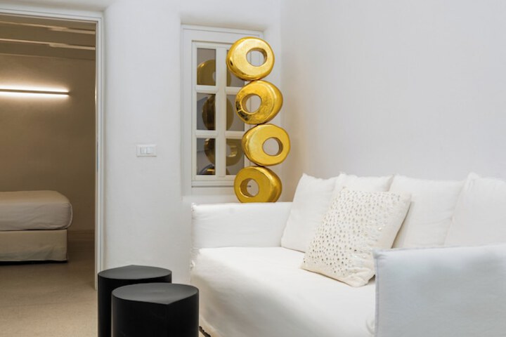 Room 47 of 150