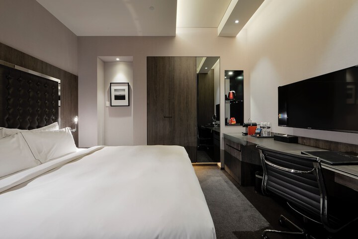 Room 56 of 82