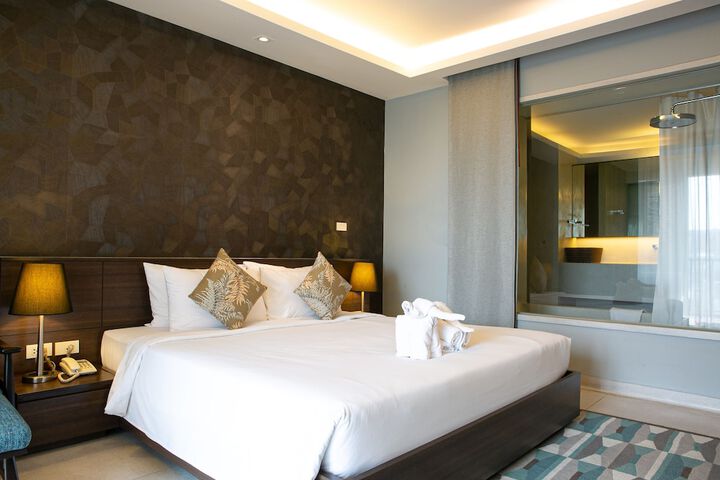 Room 14 of 125
