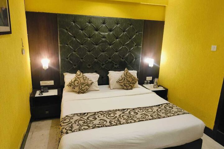 Room 19 of 43