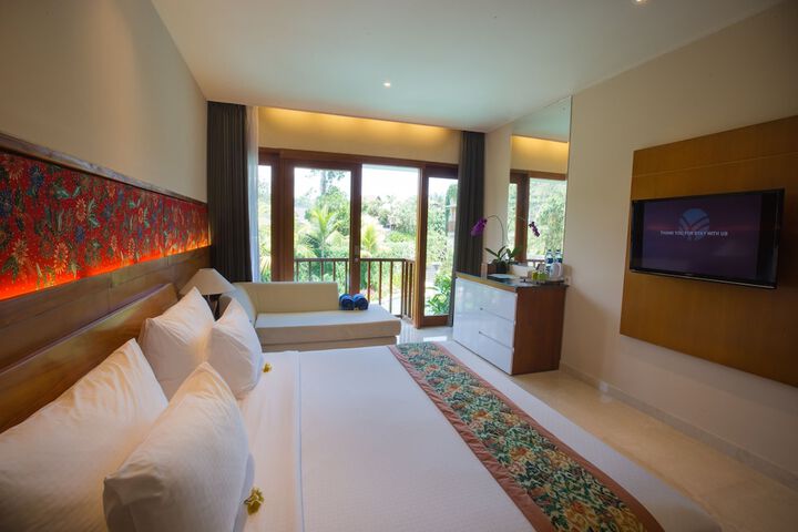 Room 12 of 82