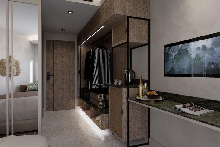Room 16 of 73
