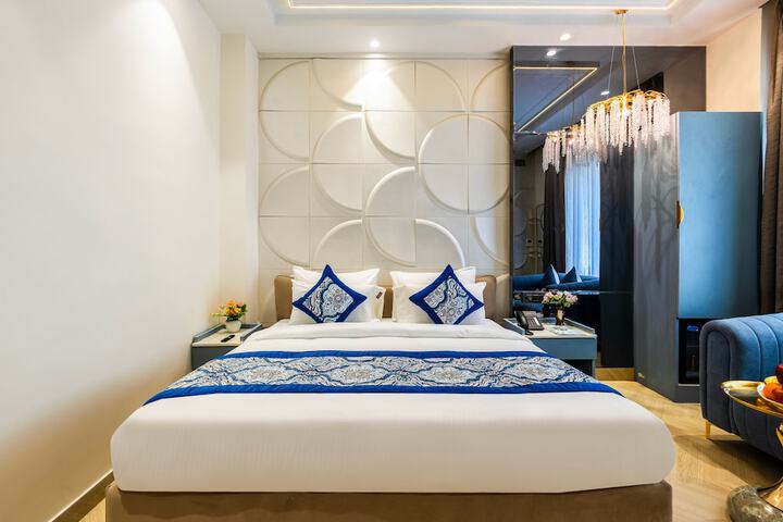 Room 9 of 57