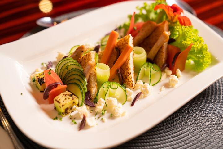 Dining 48 of 154