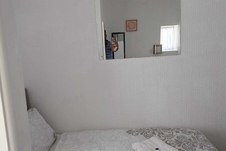 Room 69 of 143