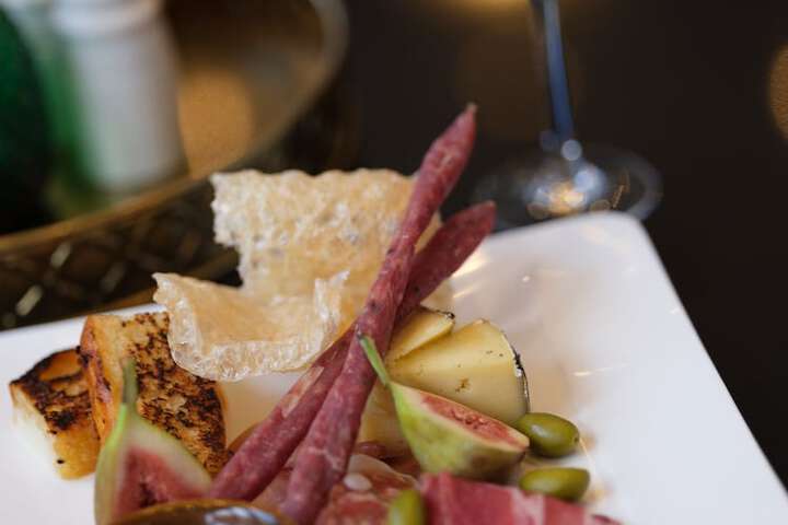 Dining 50 of 89