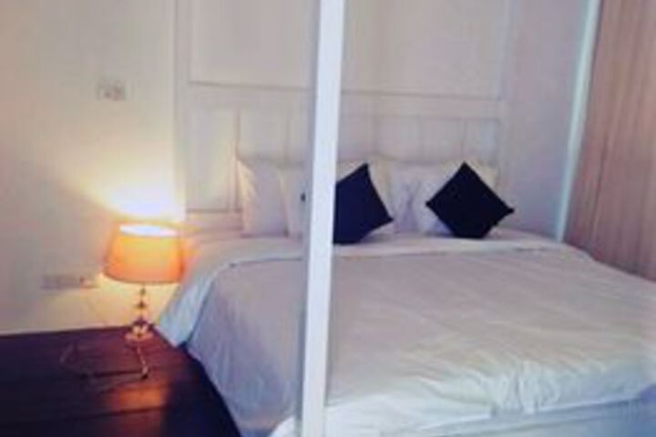 Hotel Suite Photo