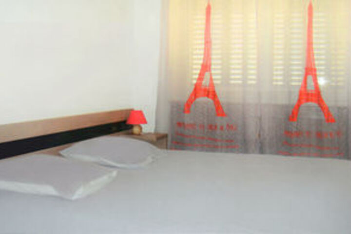 Room 74 of 234
