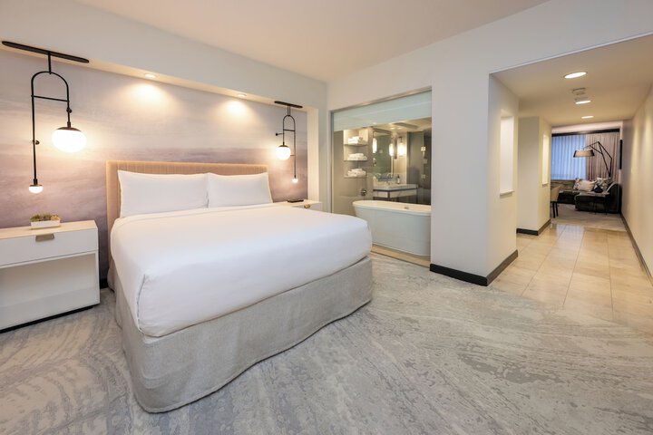 Room 49 of 170