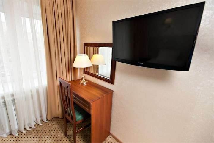 Room 30 of 52
