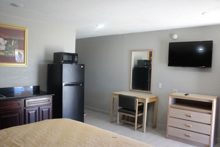 Room 18 of 42