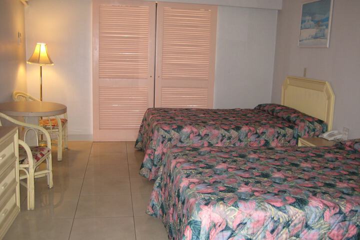 Room 6 of 22