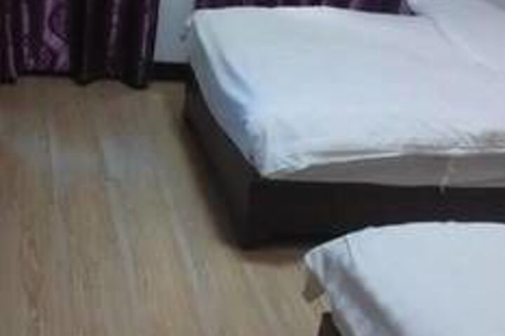 Room 25 of 36