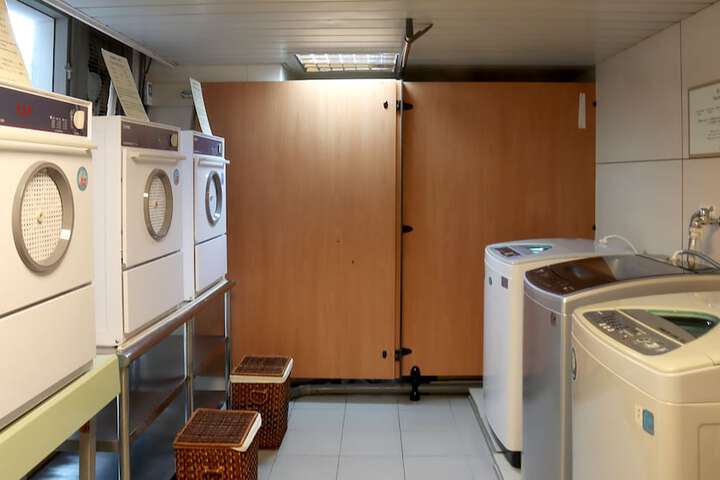 Room 67 of 79