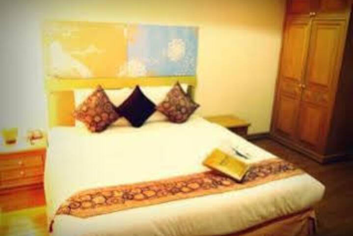 HOTEL SATHORN PLACE