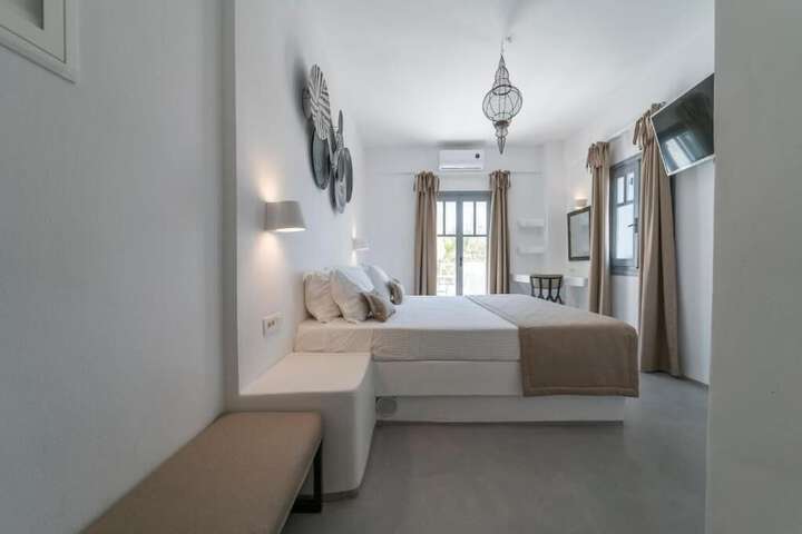 Room 9 of 22