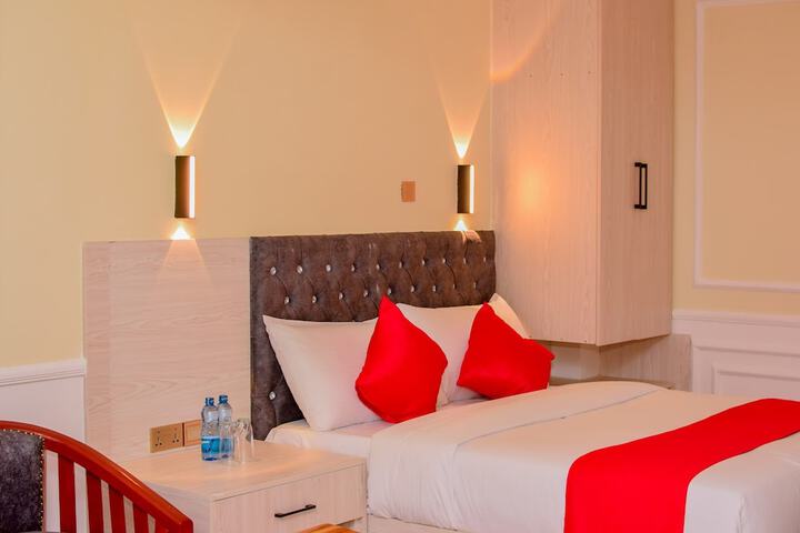 Room 6 of 56