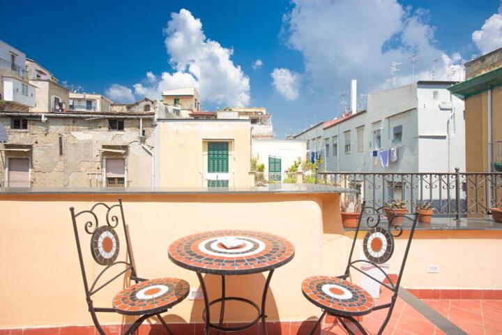 Napoli Suite Toledo 10 by Dimorra
