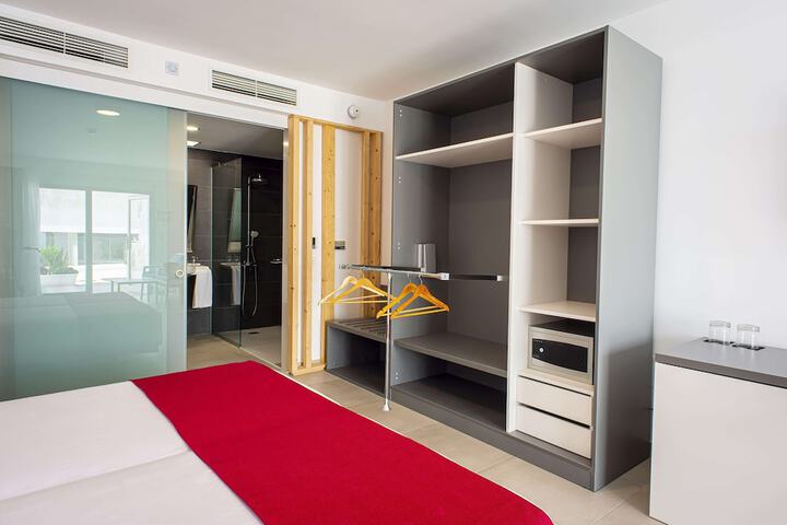 Room 16 of 75
