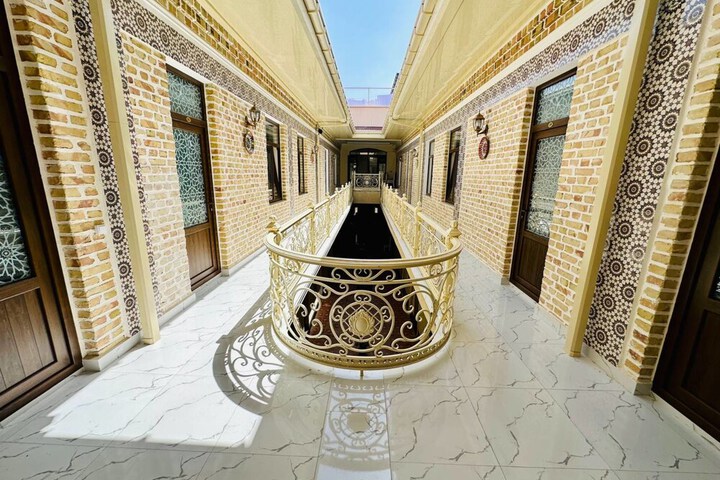 Hotel Exterior 45 of 49
