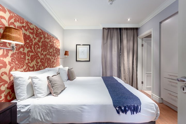 Room 27 of 119