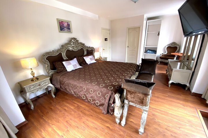 Room 8 of 61