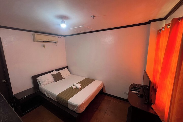 Room 14 of 68