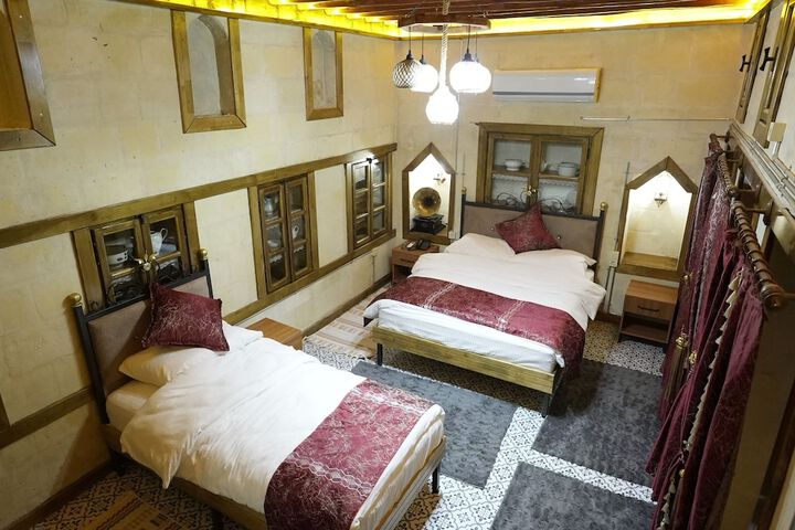 Room 17 of 23