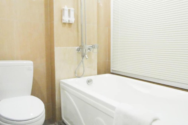 Room 19 of 25