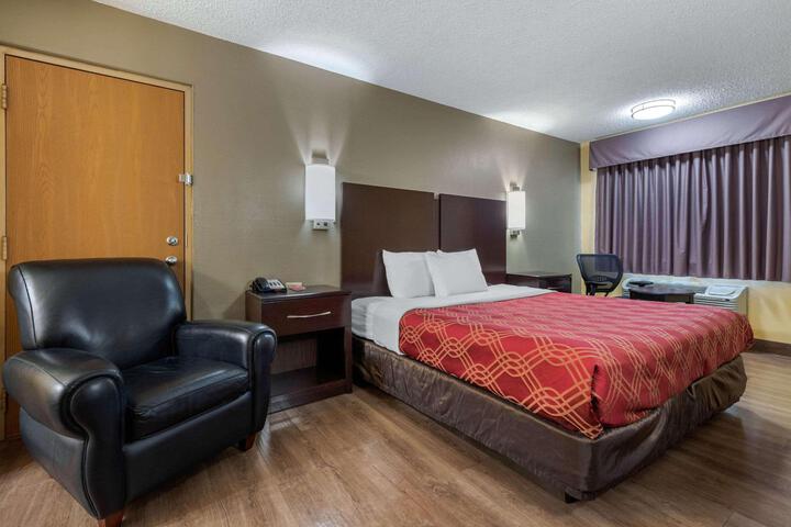 Standard King Bed Accessible (8 of 8)