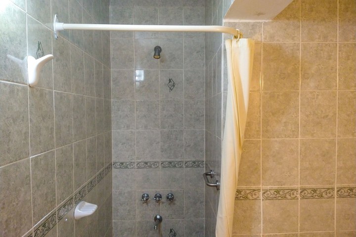 Room 54 of 77