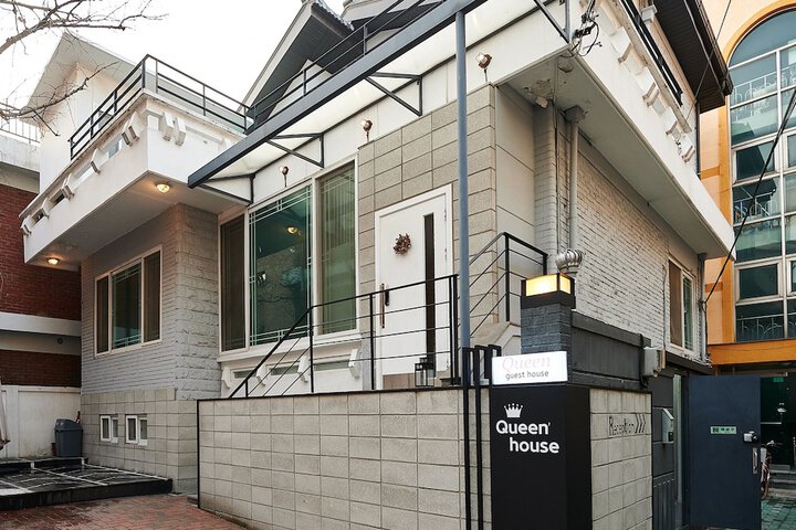 Mono House Hongdae