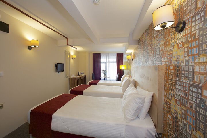 Room 30 of 49