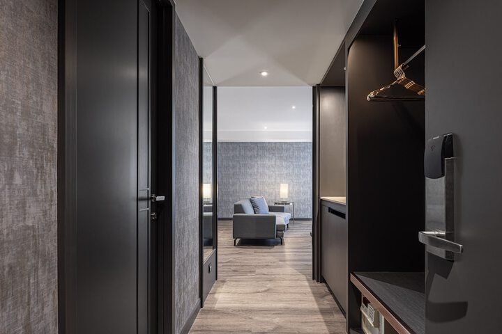Room 7 of 35