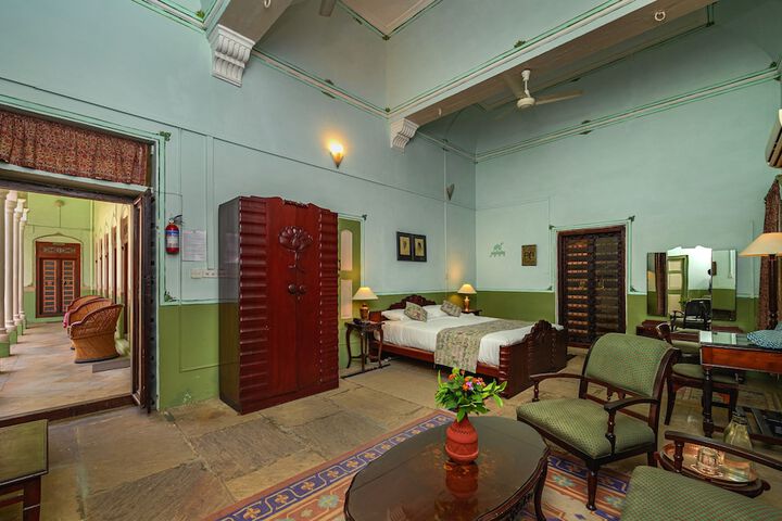 Room 14 of 46