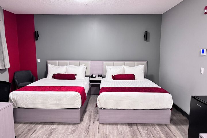 Room 11 of 43