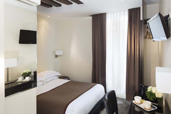 Room 20 of 62