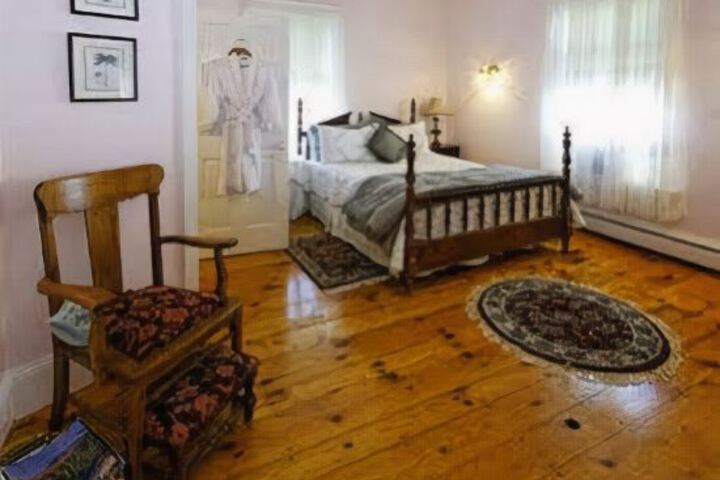 The Perennial Inn