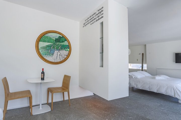 Room 15 of 81