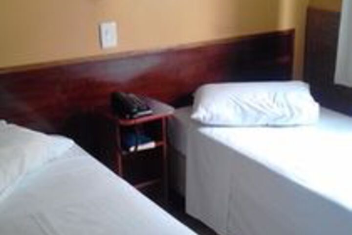 Room 14 of 26